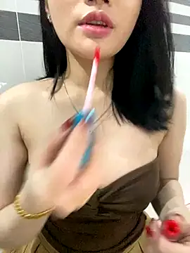 Snapshot of Beiiu_18 chatting on September 19, 7:29 pm Beiiu 18 online show from September 19, 7:29 pm