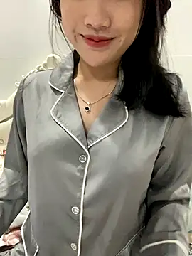 Snapshot of Beiiu_18 chatting on October 4, 8:32 pm Beiiu 18 online show from October 4, 8:32 pm