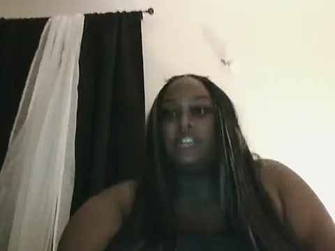 Snapshot of Cocomamii1 chatting on October 19, 2:25 am Cocomamii1 online show from October 19, 2:25 am