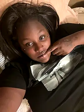 Snapshot of Cocomamii1 chatting on November 22, 4:55 am Cocomamii1 online show from November 22, 4:55 am