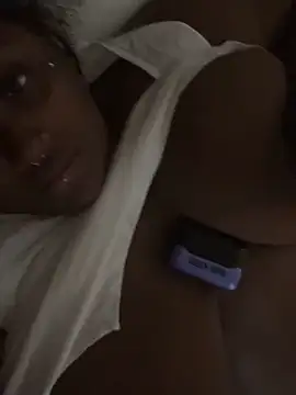 Snapshot of Cocomamii1 chatting on November 16, 5:39 pm Cocomamii1 online show from November 16, 5:39 pm