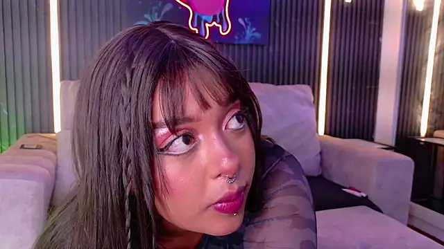SophiaSummer online show from September 27, 7:53 pm