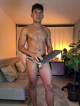 austin spears  online show from November 22, 1:37 am