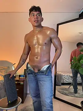 austin spears  online show from November 15, 8:24 pm