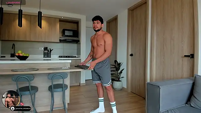 austin spears  online show from April 21, 10:16 pm