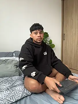 austin spears  online show from February 22, 9:16 pm