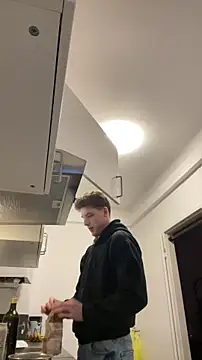 Snapshot of sebirp chatting on January 14, 3:37 pm sebirp online show from January 14, 3:37 pm