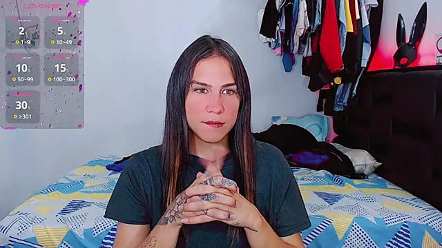 Snapshot of Azley_sweet chatting on July 4, 1:15 pm Azley sweet online show from July 4, 1:15 pm