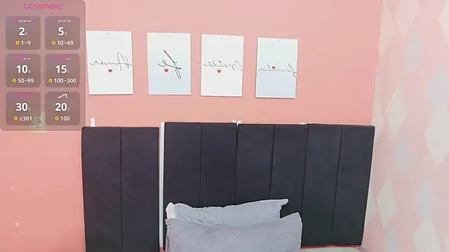 curvybrunnett online show from March 26, 1:09 pm