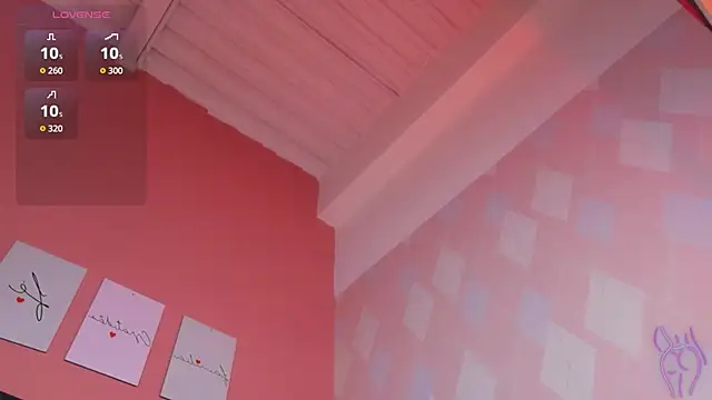 curvybrunnett online show from April 11, 12:31 pm