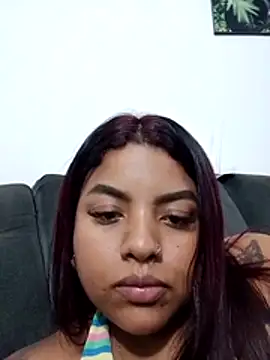 curvybrunnett online show from February 14, 3:51 am