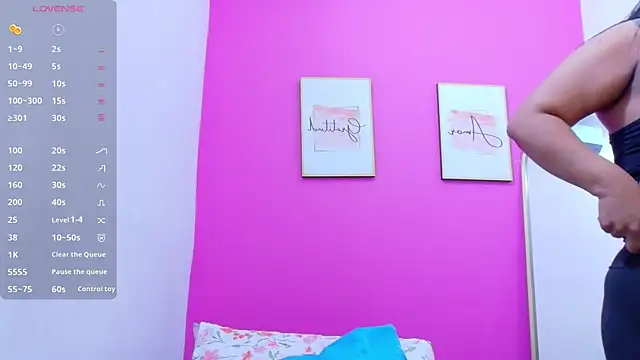 curvybrunnett online show from September 14, 11:43 am