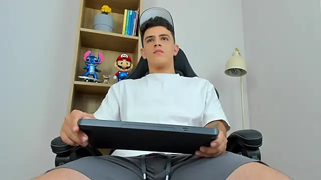 Mikecooper online show from April 14, 12:48 am