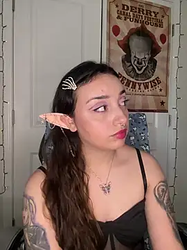 CharmingMaddie online show from March 28, 8:54 pm