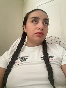 Snapshot of CharmingMaddie chatting on September 23, 2:46 pm CharmingMaddie online show from September 23, 2:46 pm