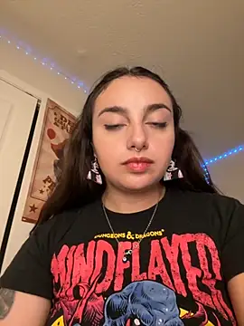 Snapshot of CharmingMaddie chatting on September 10, 4:44 am CharmingMaddie online show from September 10, 4:44 am