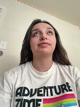 CharmingMaddie online show from May 15, 5:44 pm