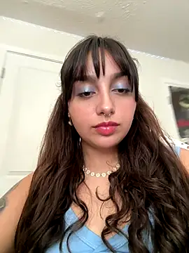 Snapshot of CharmingMaddie chatting on September 17, 5:59 pm CharmingMaddie online show from September 17, 5:59 pm