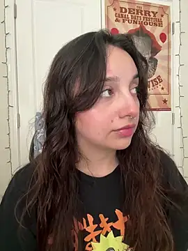 CharmingMaddie online show from April 21, 5:41 pm