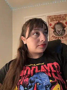 Snapshot of CharmingMaddie chatting on October 16, 11:24 pm CharmingMaddie online show from October 16, 11:24 pm