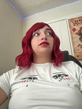 Snapshot of CharmingMaddie chatting on November 5, 3:59 pm CharmingMaddie online show from November 5, 3:59 pm