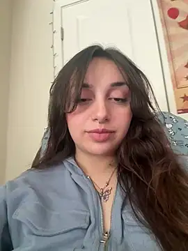 CharmingMaddie online show from March 29, 3:24 pm