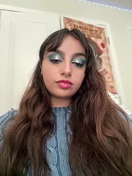 Snapshot of CharmingMaddie chatting on September 12, 3:12 pm CharmingMaddie online show from September 12, 3:12 pm