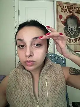 CharmingMaddie online show from February 17, 4:37 pm