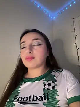 CharmingMaddie online show from February 8, 6:11 am