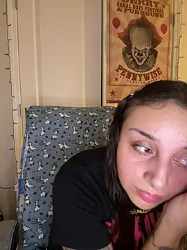 CharmingMaddie online show from February 10, 4:44 am