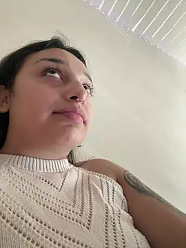 CharmingMaddie online show from June 3, 6:12 pm