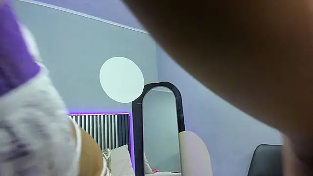 Violett Salvatore online show from March 26, 3:21 pm