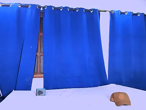 bamby kitty online show from October 31, 3:47 am