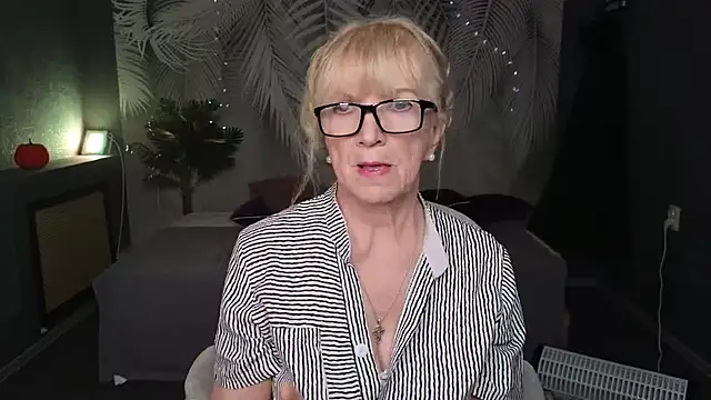 Sabina Ros online show from February 9, 7:28 am