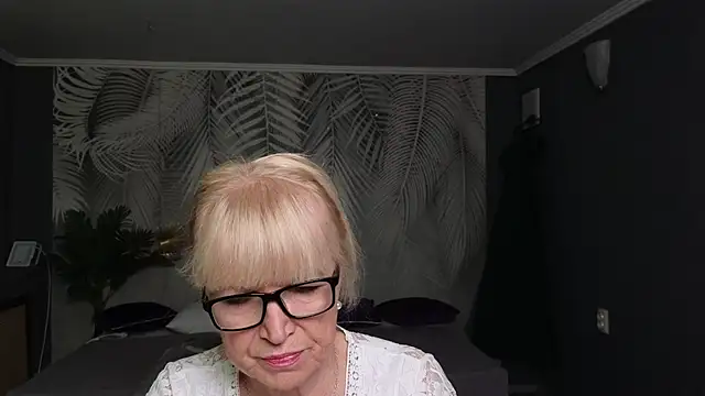 Snapshot of Sabina_Ros chatting on October 27, 7:20 am Sabina Ros online show from October 27, 7:20 am