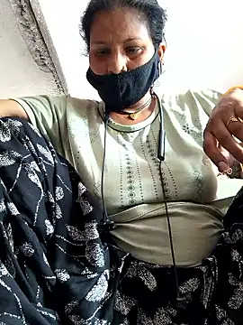 Snapshot of Love-pari077 chatting on June 10, 1:40 am Love-pari077 online show from June 10, 1:40 am