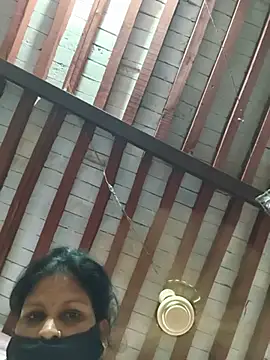 Snapshot of Love-pari077 chatting on June 24, 2:15 pm Love-pari077 online show from June 24, 2:15 pm