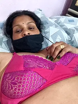 Love-pari077 online show from March 3, 3:41 pm