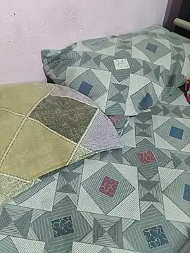 Love-pari077 online show from April 15, 5:24 am