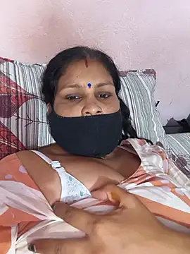 Snapshot of Love-pari077 chatting on July 1, 5:52 am Love-pari077 online show from July 1, 5:52 am