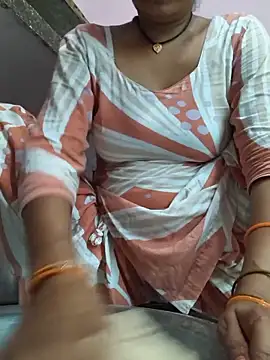 Snapshot of Love-pari077 chatting on June 7, 1:49 pm Love-pari077 online show from June 7, 1:49 pm