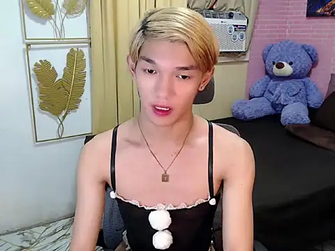 Snapshot of fuckerfriendsxx chatting on May 7, 5:49 pm fuckerfriendsxx online show from May 7, 5:49 pm
