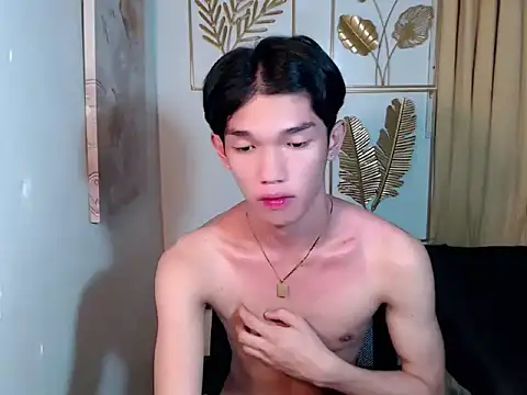 fuckerfriendsxx online show from November 30, 7:36 pm