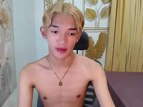 fuckerfriendsxx online show from April 6, 5:08 am