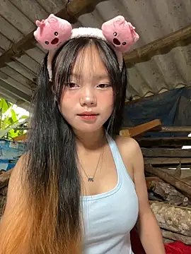 Snapshot of AdamLazis chatting on October 22, 12:54 am AdamLazis online show from October 22, 12:54 am