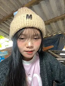 Snapshot of AdamLazis chatting on December 3, 12:55 am AdamLazis online show from December 3, 12:55 am