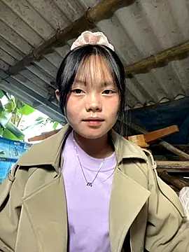 Snapshot of AdamLazis chatting on November 15, 8:40 am AdamLazis online show from November 15, 8:40 am