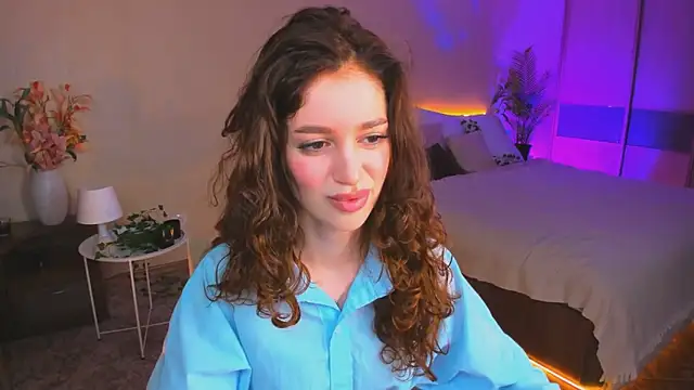 Snapshot of ChristinaConteeree chatting on October 6, 7:25 pm ChristinaConteeree online show from October 6, 7:25 pm