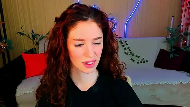 ChristinaConteeree online show from March 27, 7:37 pm