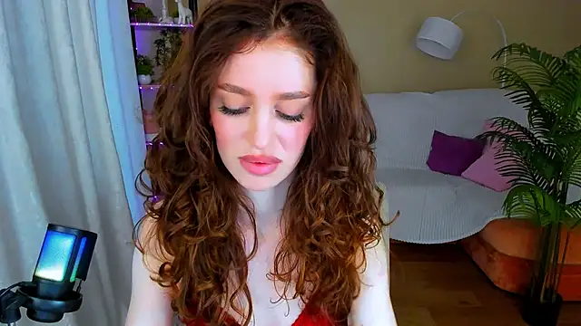 Snapshot of ChristinaConteeree chatting on October 7, 1:23 pm ChristinaConteeree online show from October 7, 1:23 pm